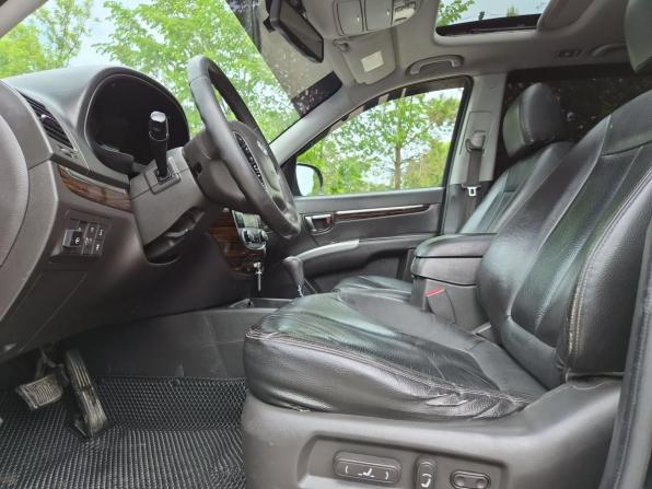Hyundai Santa Fe II Рестайлинг с пробегом 2010 года, цена 1 250 000 рублей, 277438 км, внедорожник, Автокод Объявления