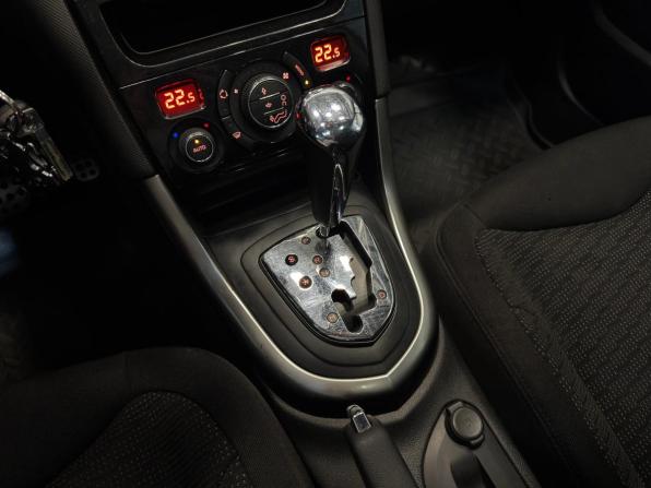 Peugeot 308 I Рестайлинг с пробегом 2011 года, цена 499 000 рублей, 150000 км, хэтчбек, Автокод Объявления