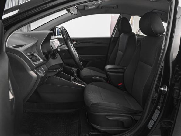 Hyundai Solaris II с пробегом 2017 года, цена 1 177 000 рублей, 189488 км, седан, Автокод Объявления