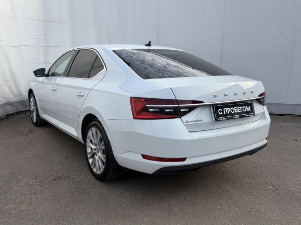 Skoda Superb III Рестайлинг с пробегом 2022 года, цена 2 870 000 рублей, 103220 км, лифтбек, Автокод Объявления