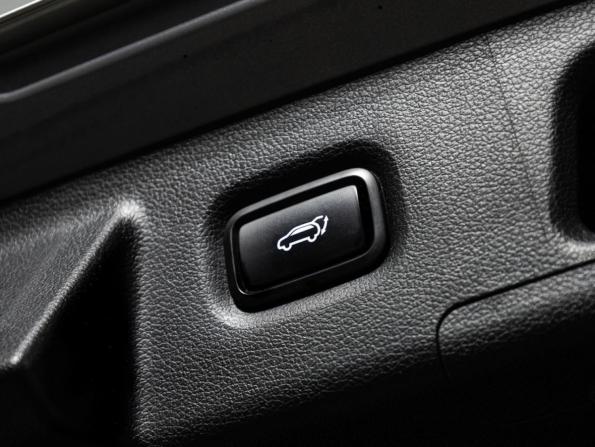 Hyundai Santa Fe IV Рестайлинг с пробегом 2021 года, цена 3 169 777 рублей, 84451 км, внедорожник, Автокод Объявления