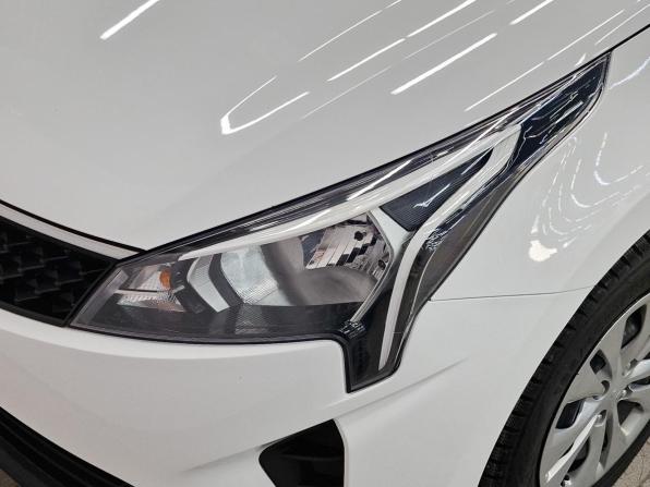 Kia Rio IV Рестайлинг с пробегом 2021 года, цена 1 555 000 рублей, 59692 км, седан, Автокод Объявления