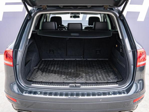 Volkswagen Touareg II с пробегом 2012 года, цена 1 869 000 рублей, 316063 км, внедорожник, Автокод Объявления