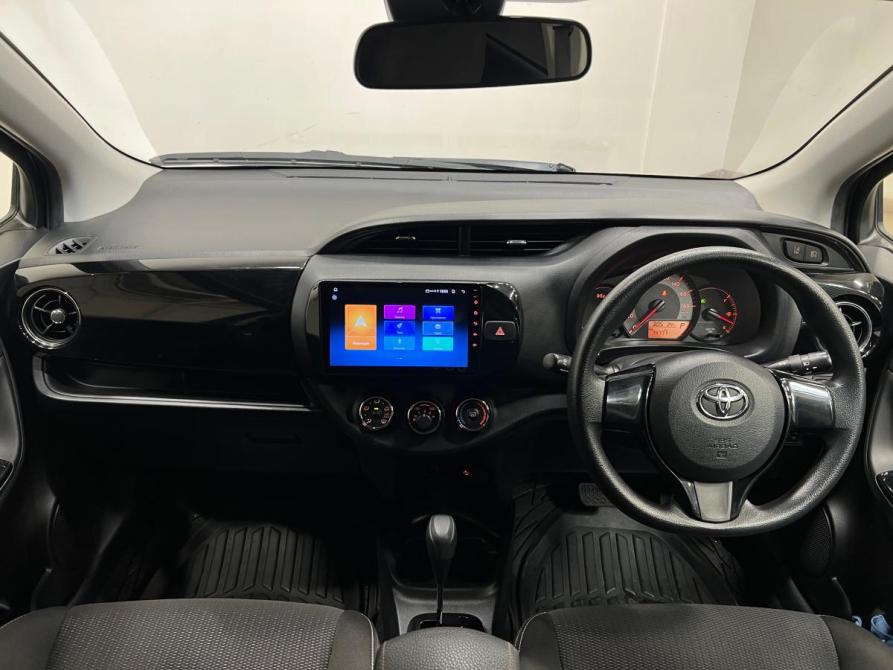 Toyota Vitz III (XP130) Рестайлинг 2 Кемерово  - изображение 5