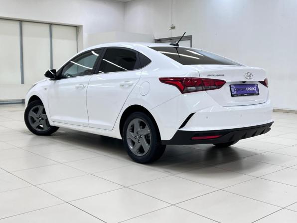 Hyundai Solaris II Рестайлинг с пробегом 2021 года, цена 1 750 000 рублей, 67753 км, седан, Автокод Объявления