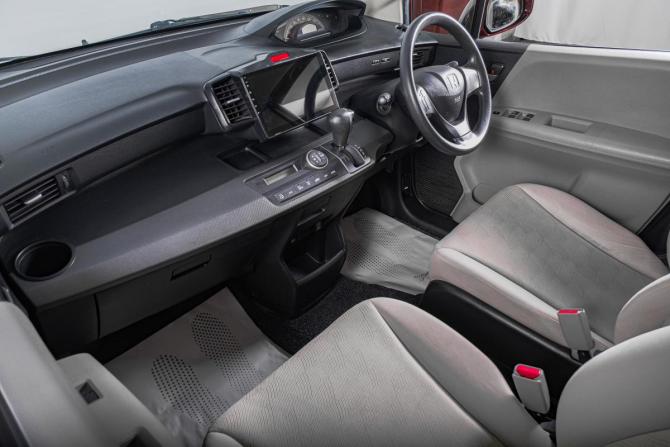 Honda Freed I с пробегом 2009 года, цена 1 079 000 рублей, 198000 км, компактвэн, Автокод Объявления