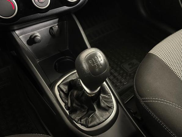 Kia Rio III Рестайлинг с пробегом 2016 года, цена 868 000 рублей, 165646 км, седан, Автокод Объявления