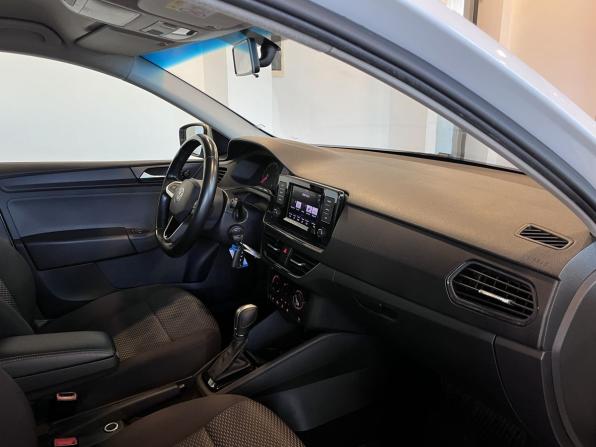 Volkswagen Polo VI с пробегом 2021 года, цена 1 450 000 рублей, 181797 км, лифтбек, Автокод Объявления