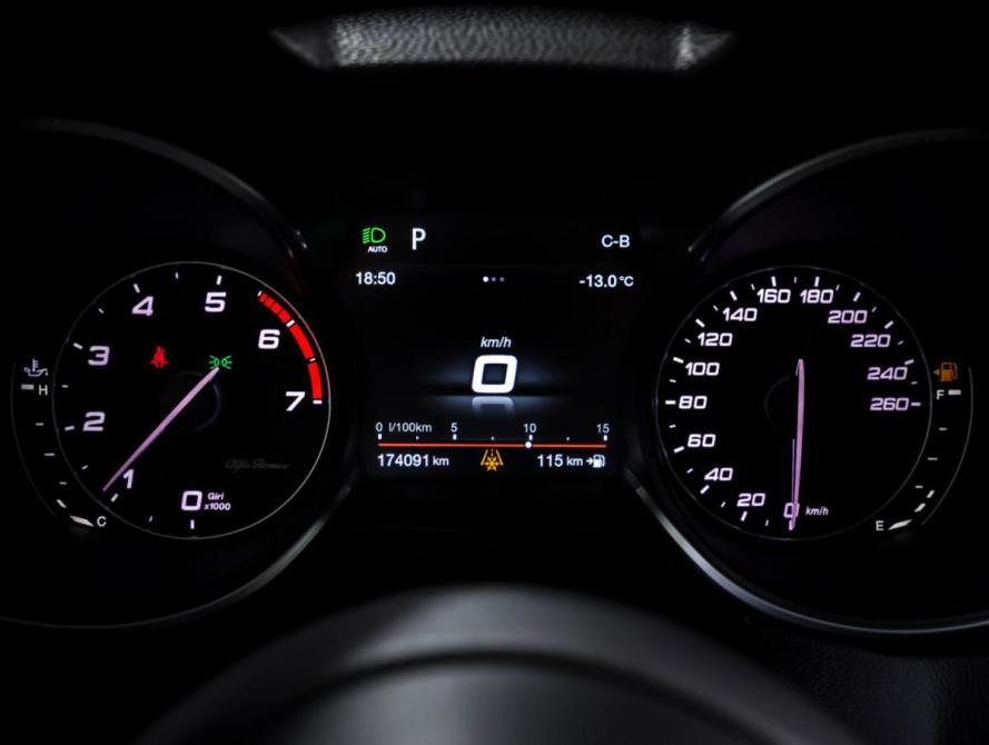 Alfa Romeo Stelvio I Москва  - изображение 16