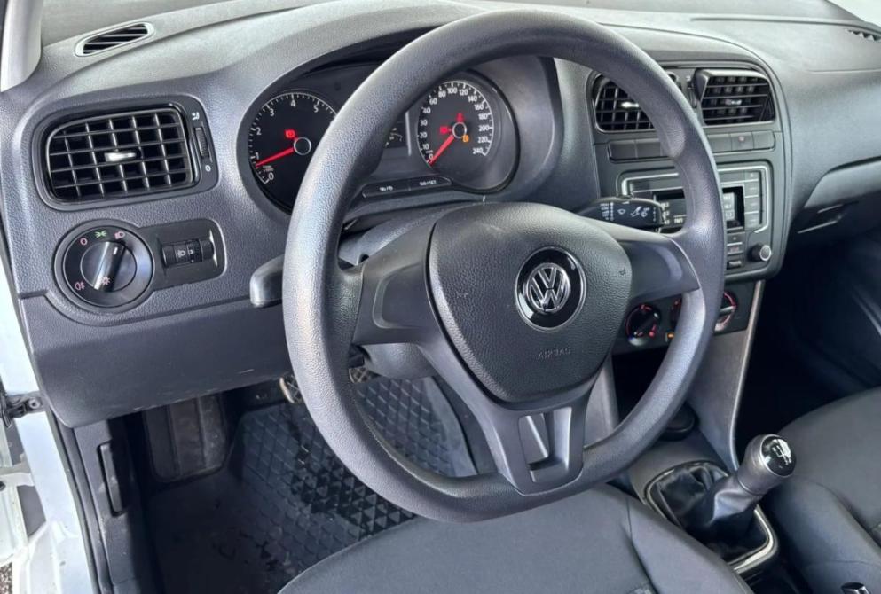 Volkswagen Polo V Рестайлинг Киров  - изображение 18