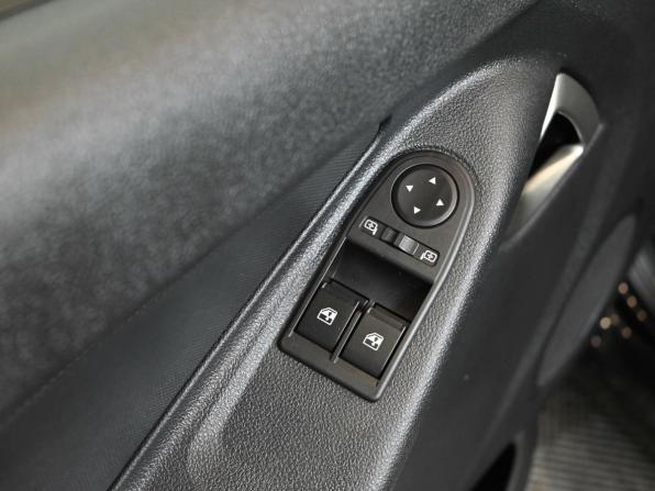 Lada (ВАЗ) Granta I Рестайлинг с пробегом 2023 года, цена 890 000 рублей, 32016 км, лифтбек, Автокод Объявления