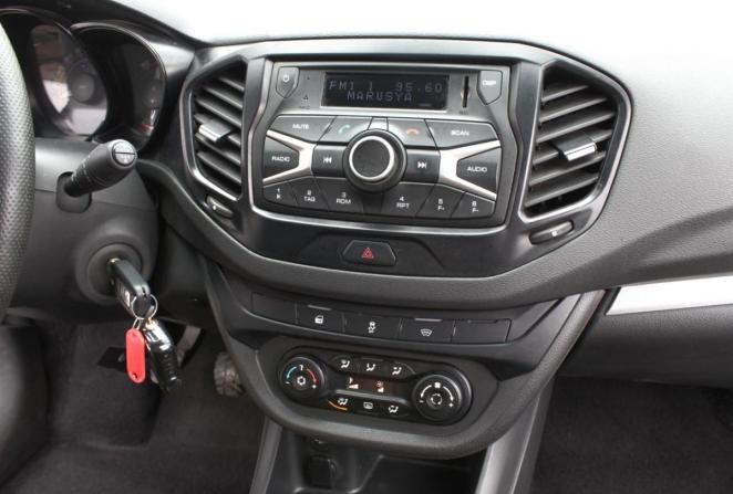 Lada (ВАЗ) Vesta I с пробегом 2018 года, цена 860 000 рублей, 132421 км, седан, Автокод Объявления