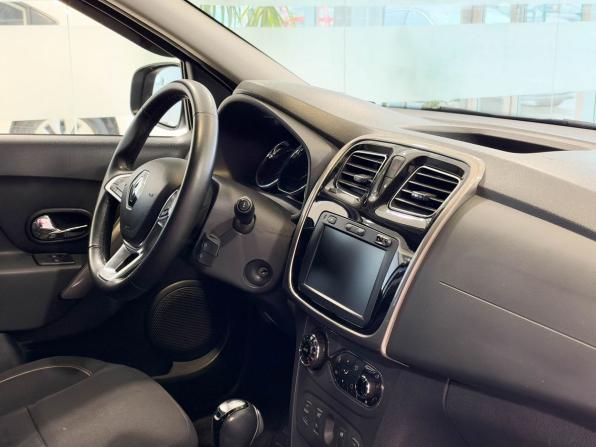 Renault Sandero II Рестайлинг с пробегом 2018 года, цена 1 117 000 рублей, 74184 км, хэтчбек, Автокод Объявления