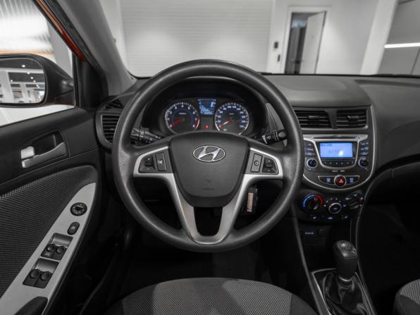Hyundai Solaris I с пробегом 2012 года, цена 875 000 рублей, 83251 км, седан, Автокод Объявления