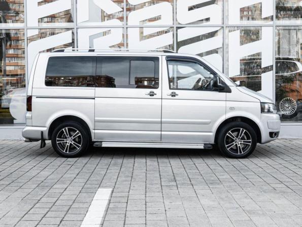 Volkswagen Multivan T5 с пробегом 2006 года, цена 1 788 555 рублей, 203729 км, минивэн, Автокод Объявления