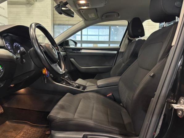 Skoda Superb III с пробегом 2018 года, цена 1 829 000 рублей, 176743 км, лифтбек, Автокод Объявления