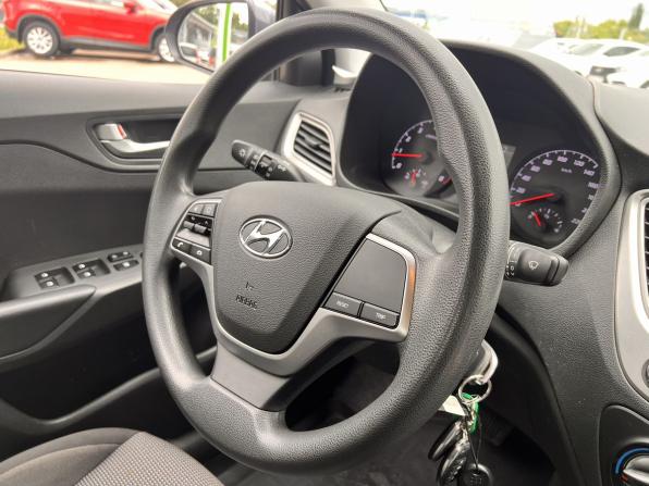 Hyundai Solaris II Рестайлинг с пробегом 2020 года, цена 1 470 000 рублей, 129593 км, седан, Автокод Объявления