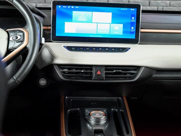 Haval Jolion I с пробегом 2023 года, цена 2 100 000 рублей, 33335 км, внедорожник, Автокод Объявления
