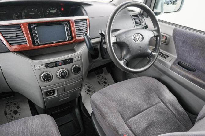 Toyota Noah I (R60) с пробегом 2003 года, цена 799 000 рублей, 273843 км, минивэн, Автокод Объявления