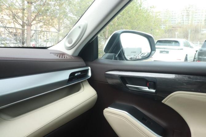 Toyota Highlander IV (XU70) с пробегом 2021 года, цена 5 690 880 рублей, 119663 км, внедорожник, Автокод Объявления