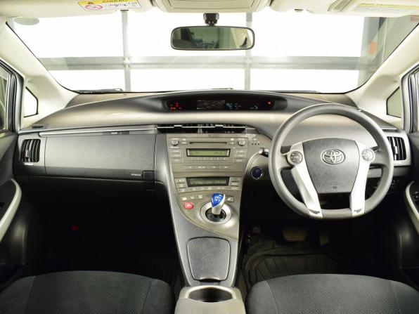Toyota Prius III Рестайлинг (XW30) с пробегом 2012 года, цена 999 995 рублей, 188736 км, лифтбек, Автокод Объявления