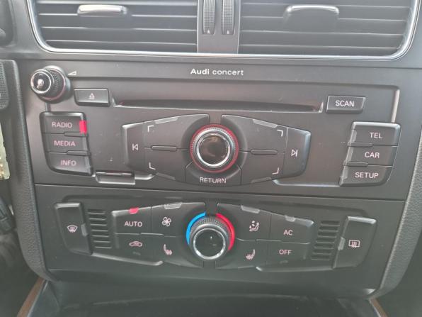 Audi Q5 I (8R) с пробегом 2010 года, цена 1 000 000 рублей, 308420 км, внедорожник, Автокод Объявления