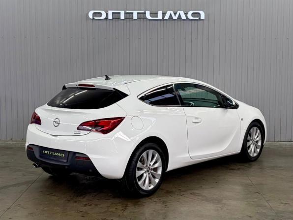 Opel Astra J Рестайлинг с пробегом 2013 года, цена 977 000 рублей, 198028 км, хэтчбек, Автокод Объявления