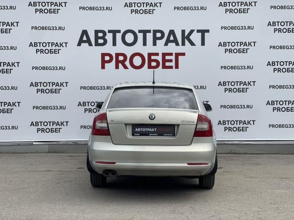 Skoda Octavia II (A5) Рестайлинг с пробегом 2011 года, цена 593 000 рублей, 251000 км, лифтбек, Автокод Объявления