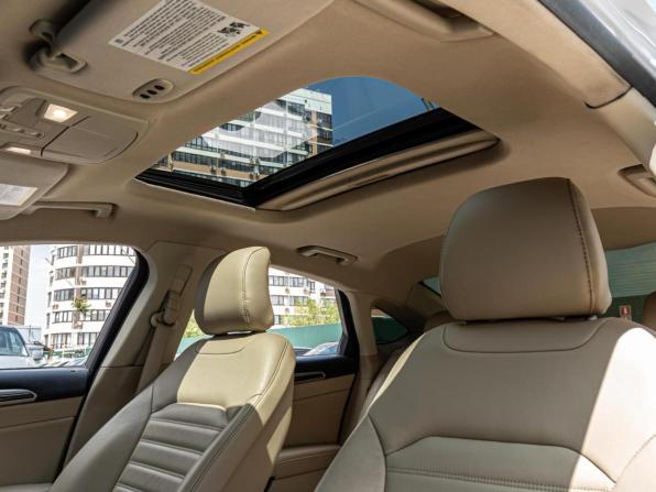 Ford Fusion (North America) II с пробегом 2015 года, цена 1 435 000 рублей, 160360 км, седан, Автокод Объявления