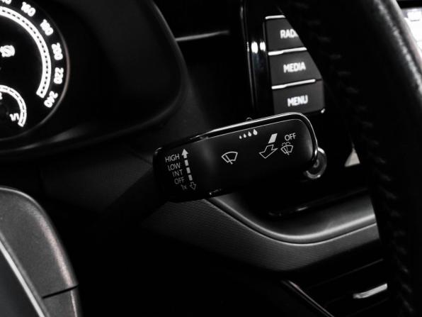 Skoda Rapid II с пробегом 2020 года, цена 1 249 000 рублей, 267414 км, лифтбек, Автокод Объявления