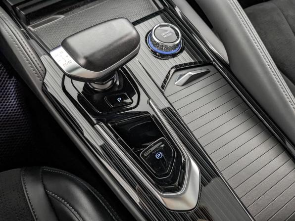 Geely Monjaro I с пробегом 2024 года, цена 3 350 000 рублей, 66069 км, внедорожник, Автокод Объявления