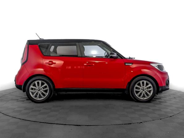 Kia Soul II Рестайлинг с пробегом 2017 года, цена 1 200 000 рублей, 199220 км, хэтчбек, Автокод Объявления