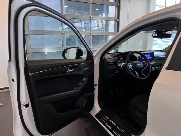 Haval Jolion I Рестайлинг с пробегом 2024 года, цена 2 000 000 рублей, 24029 км, внедорожник, Автокод Объявления