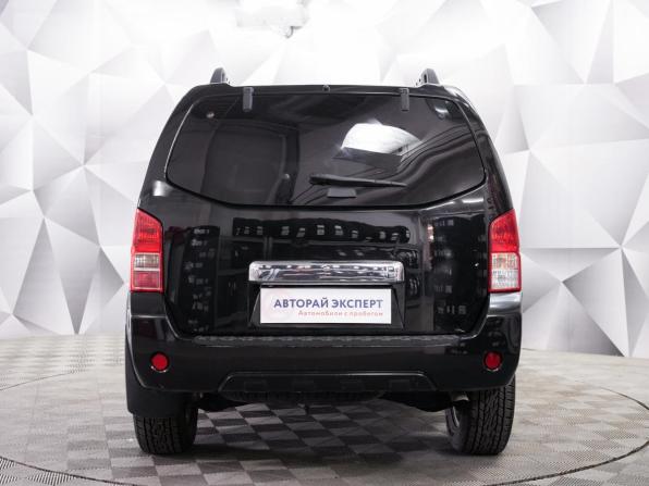 Nissan Pathfinder III Рестайлинг с пробегом 2013 года, цена 1 797 000 рублей, 177000 км, внедорожник, Автокод Объявления