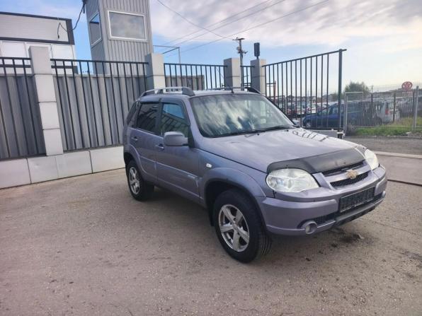 Chevrolet Niva I Рестайлинг с пробегом 2010 года, цена 300 000 рублей, 213000 км, внедорожник, Автокод Объявления