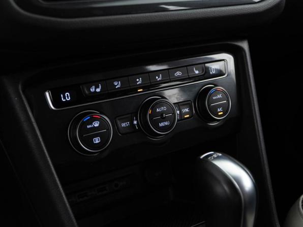 Volkswagen Tiguan II с пробегом 2019 года, цена 2 649 050 рублей, 91443 км, внедорожник, Автокод Объявления