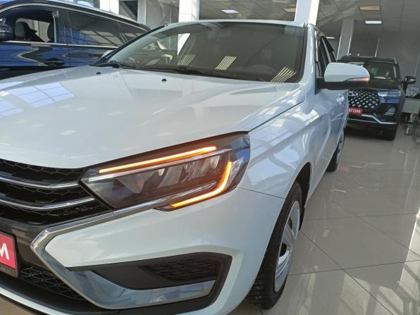 Lada (ВАЗ) Vesta I Рестайлинг (NG) с пробегом 2023 года, цена 873 000 рублей, 127122 км, седан, Автокод Объявления