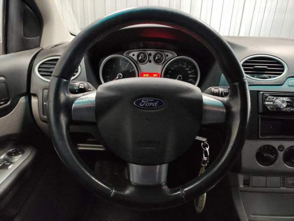 Ford Focus II Рестайлинг с пробегом 2010 года, цена 530 000 рублей, 164546 км, седан, Автокод Объявления