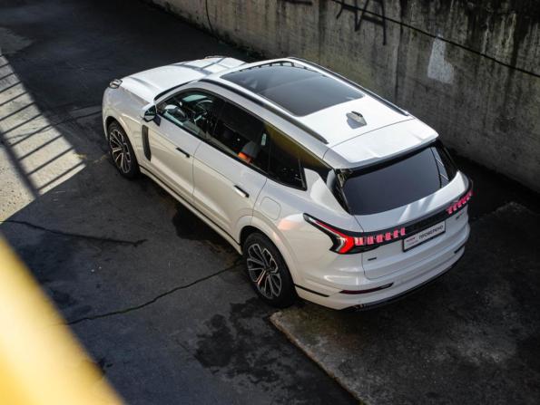 Lynk &amp; Co 09 с пробегом 2023 года, цена 5 149 000 рублей, 27605 км, внедорожник, Автокод Объявления