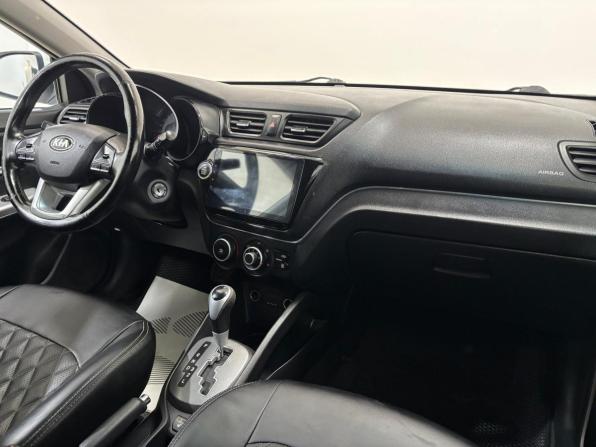 Kia Rio III с пробегом 2015 года, цена 820 000 рублей, 261162 км, хэтчбек, Автокод Объявления