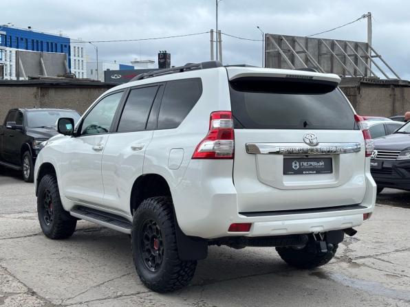 Toyota Land Cruiser Prado 150 Series Рестайлинг 1 с пробегом 2013 года, цена 3 380 000 рублей, 252159 км, внедорожник, Автокод Объявления