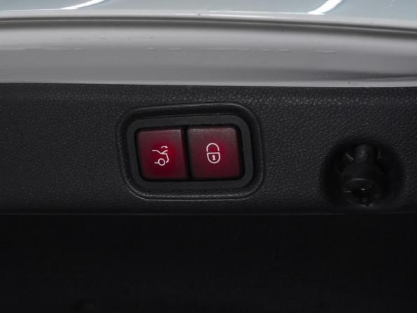Mercedes-Benz E-Класс V (W213 S213 C238) с пробегом 2017 года, цена 3 500 000 рублей, 139611 км, седан, Автокод Объявления