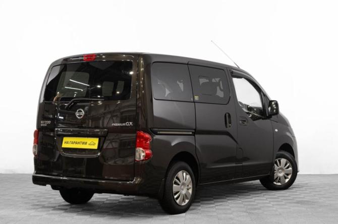 Nissan NV200 с пробегом 2019 года, цена 1 799 000 рублей, 210000 км, минивэн, Автокод Объявления