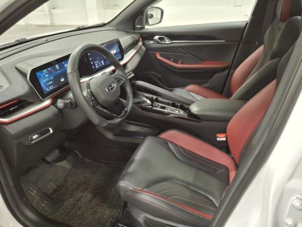 Geely Coolray I Рестайлинг с пробегом 2024 года, цена 2 335 000 рублей, 13000 км, внедорожник, Автокод Объявления