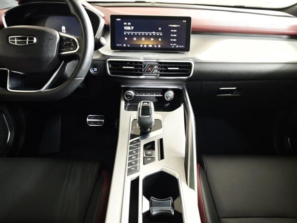 Geely Coolray I с пробегом 2022 года, цена 1 695 000 рублей, 51661 км, внедорожник, Автокод Объявления