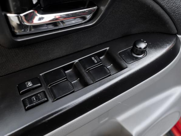 Suzuki SX4 I (Classic) Рестайлинг с пробегом 2012 года, цена 810 000 рублей, 125630 км, хэтчбек, Автокод Объявления