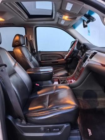 Cadillac Escalade III с пробегом 2007 года, цена 1 270 000 рублей, 296165 км, внедорожник, Автокод Объявления