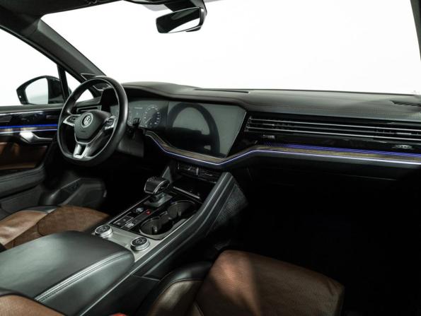 Volkswagen Touareg III с пробегом 2019 года, цена 4 499 700 рублей, 139885 км, внедорожник, Автокод Объявления