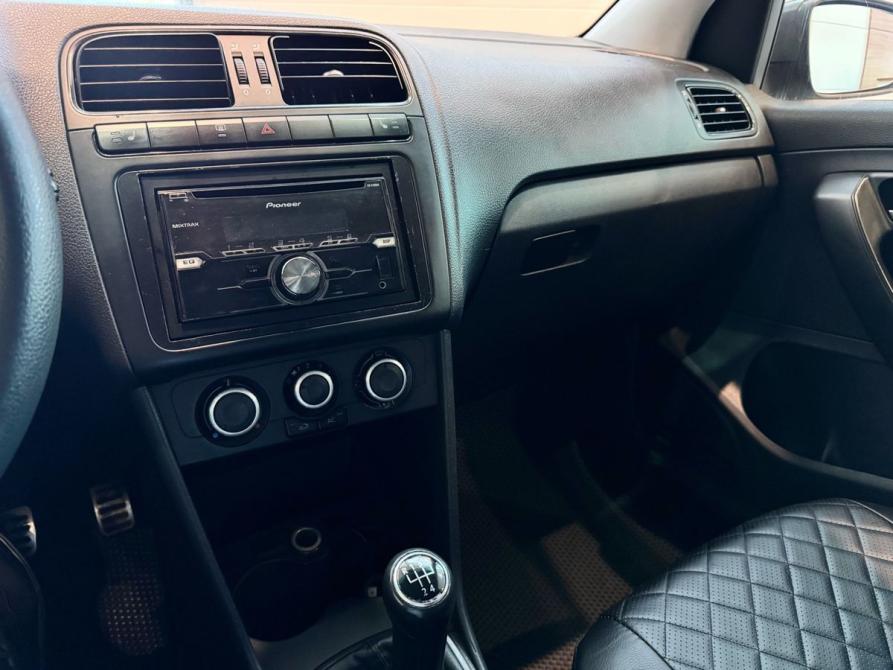 Volkswagen Polo V Санкт-Петербург  - изображение 16