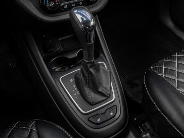 Lada (ВАЗ) Vesta I с пробегом 2022 года, цена 1 229 000 рублей, 50443 км, седан, Автокод Объявления